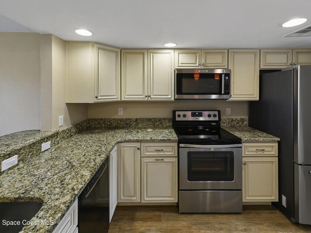 3901 Dixie Highway, Palm Bay, FL 32905