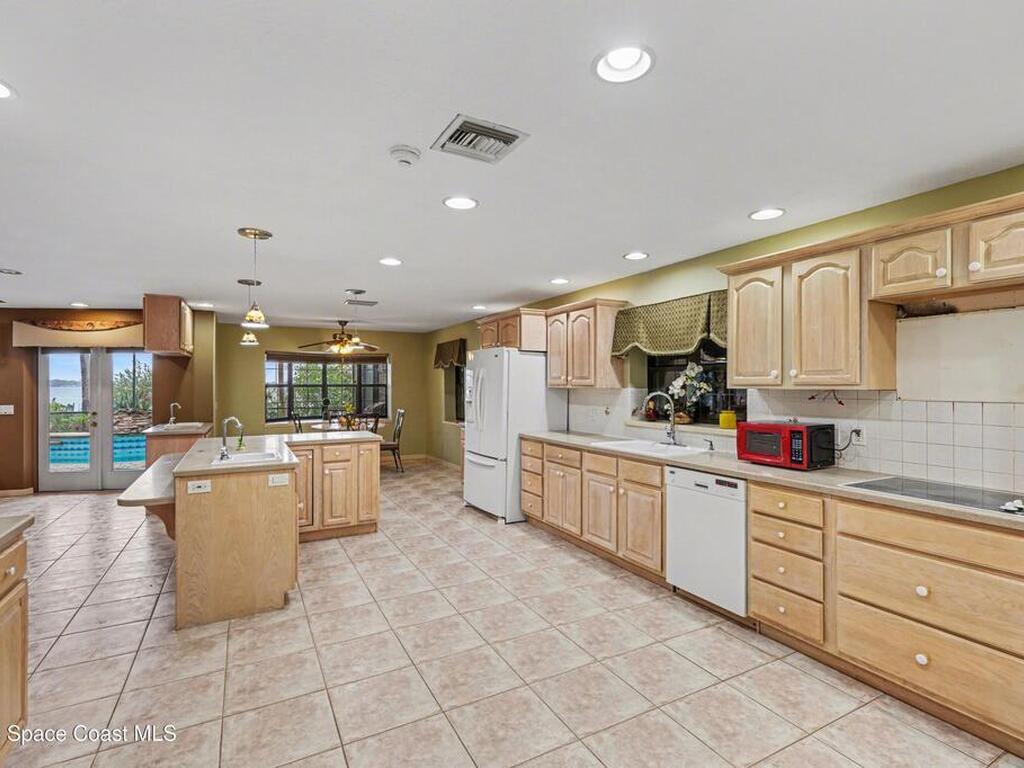 3225 Spartina Avenue, Merritt Island, FL 32953