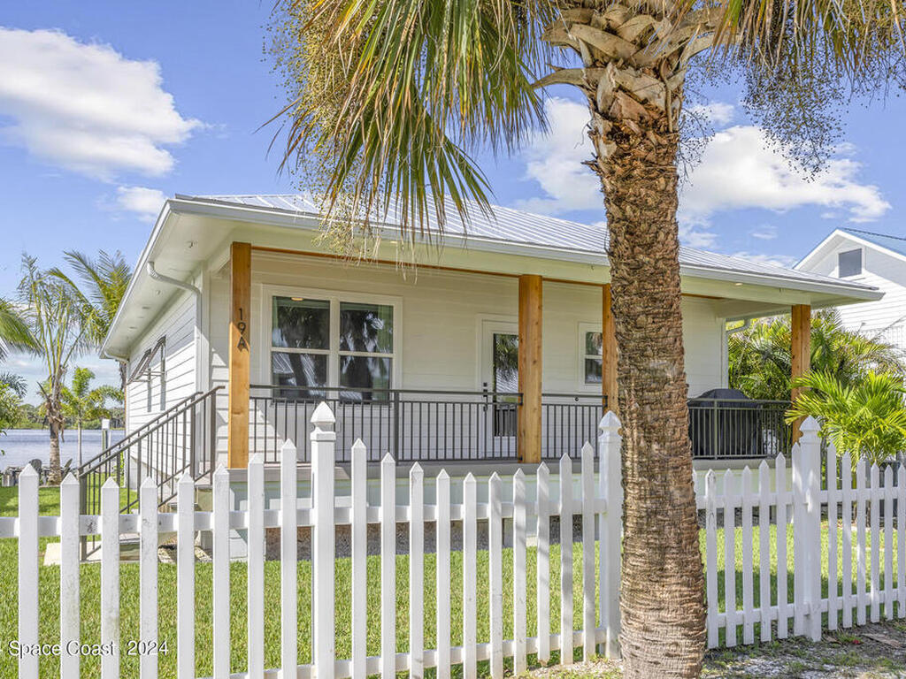 19 Vip Island, Grant-Valkaria, FL 32949