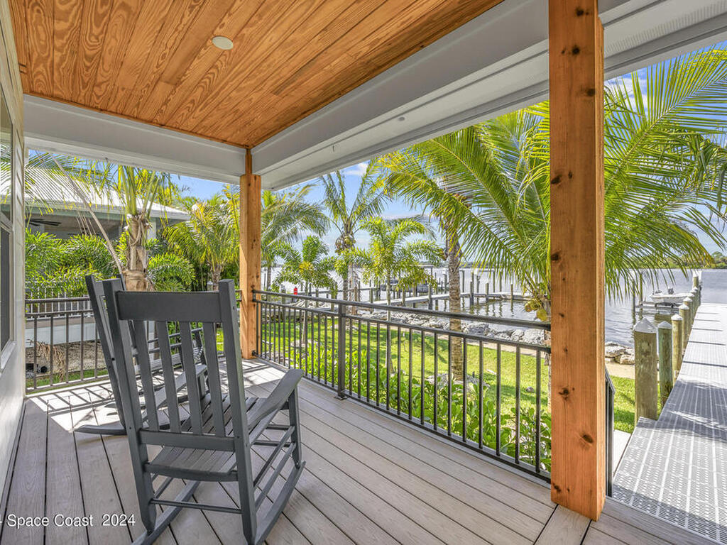 19 Vip Island, Grant-Valkaria, FL 32949