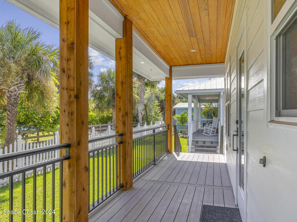 19 Vip Island, Grant-Valkaria, FL 32949