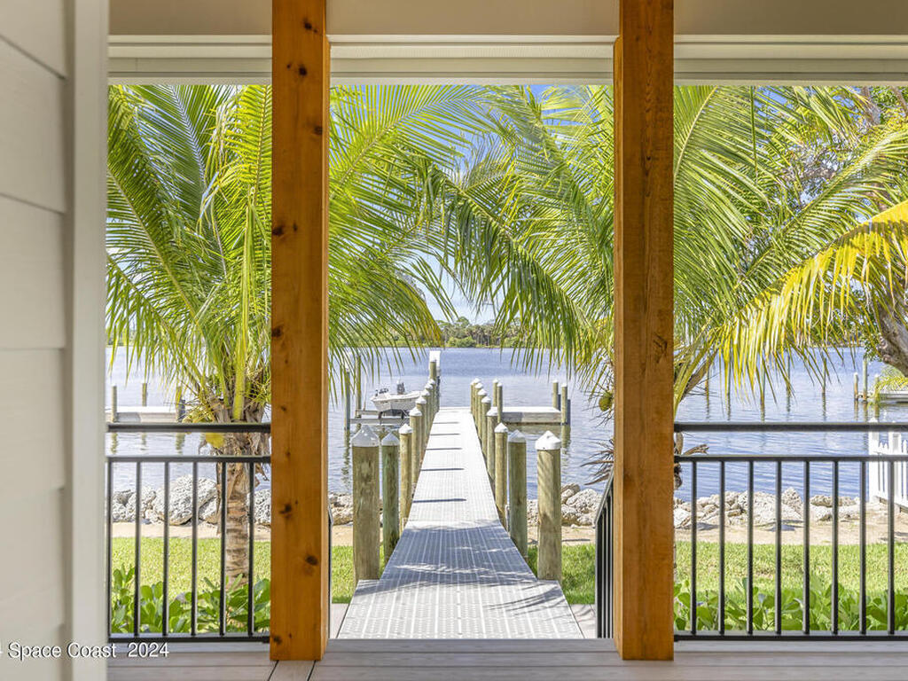 19 Vip Island, Grant-Valkaria, FL 32949