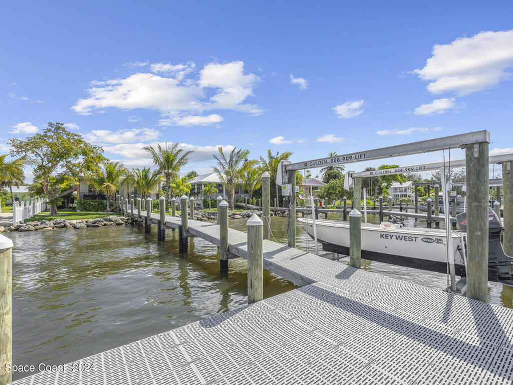 19 Vip Island, Grant-Valkaria, FL 32949