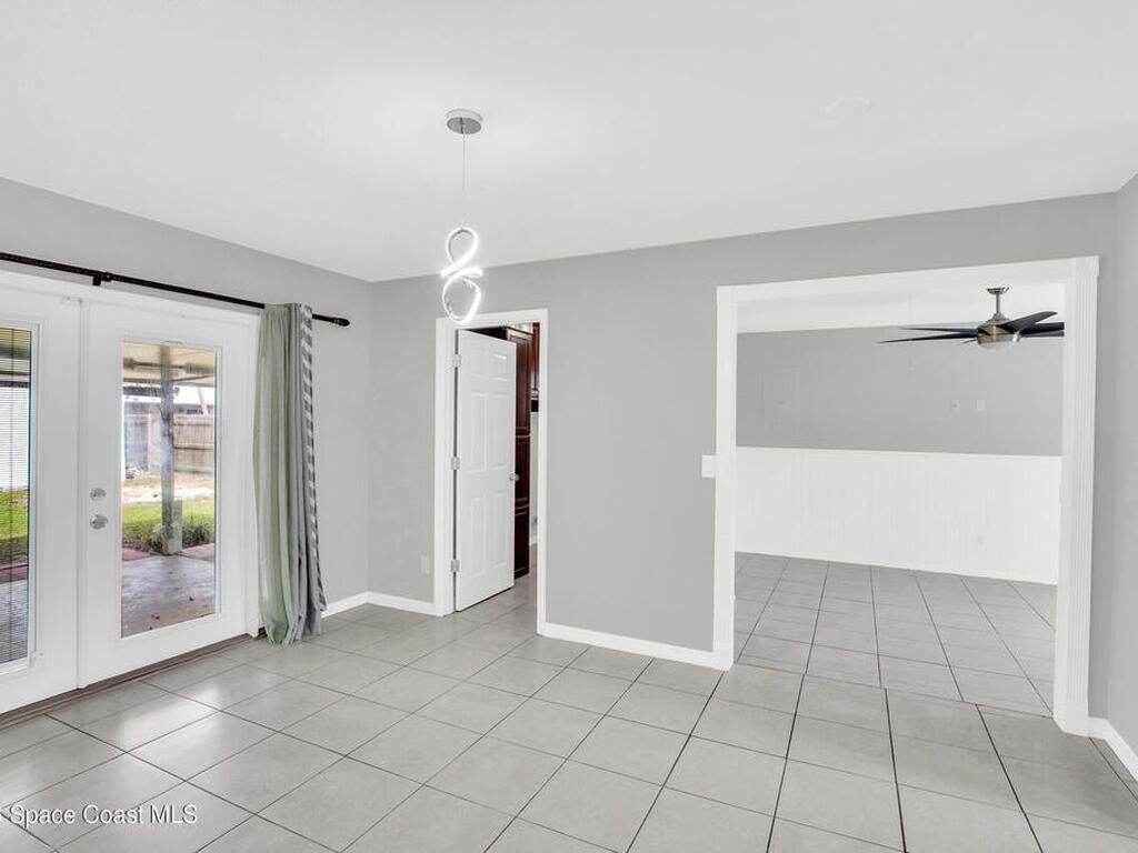 2255 15th Avenue, Vero Beach, FL 32962