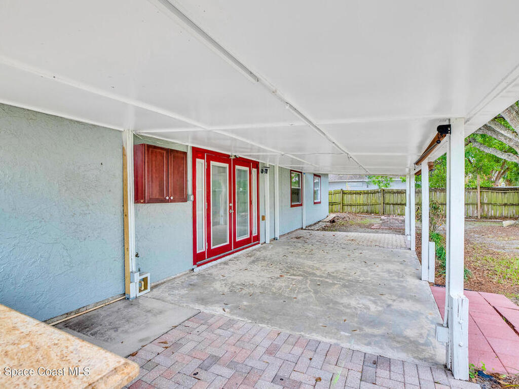 2255 15th Avenue, Vero Beach, FL 32962