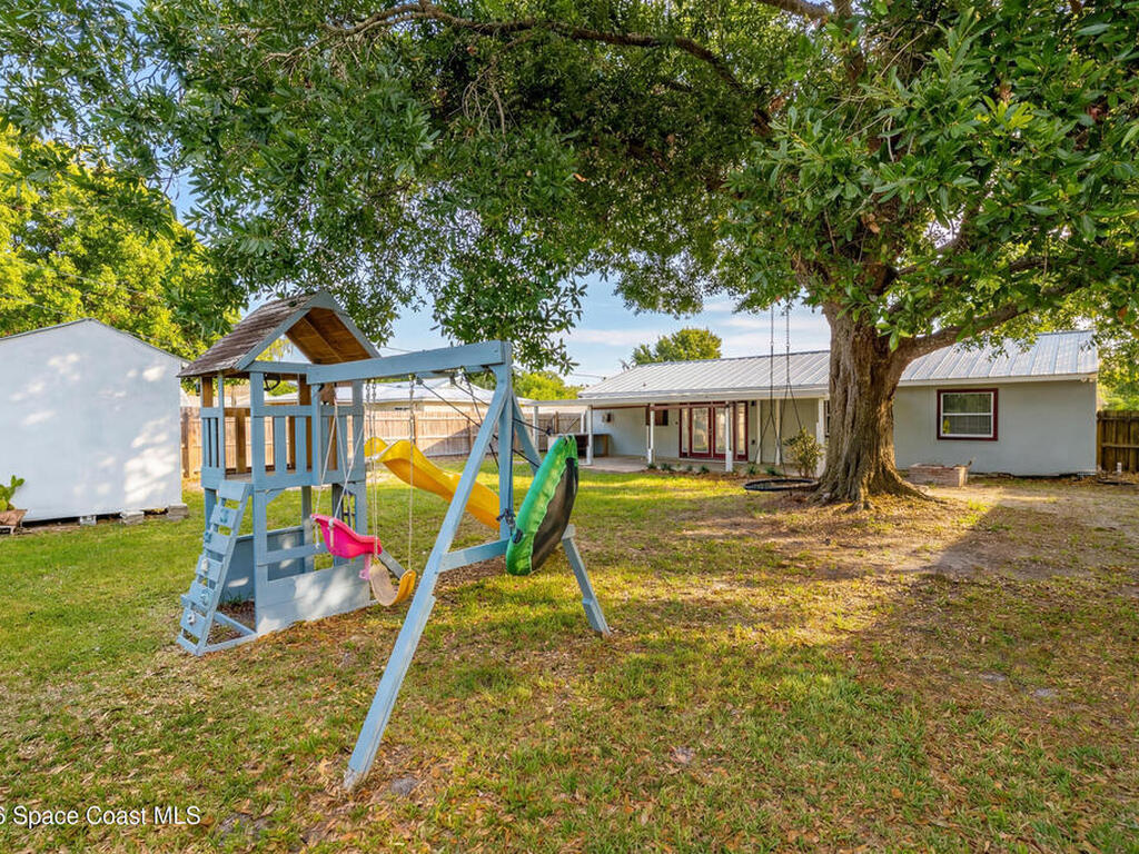 2255 15th Avenue, Vero Beach, FL 32962