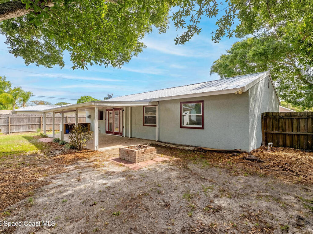 2255 15th Avenue, Vero Beach, FL 32962