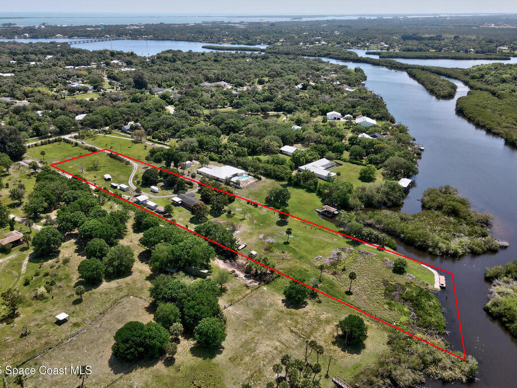 9556 Fleming Grant Road, Micco, FL 32976