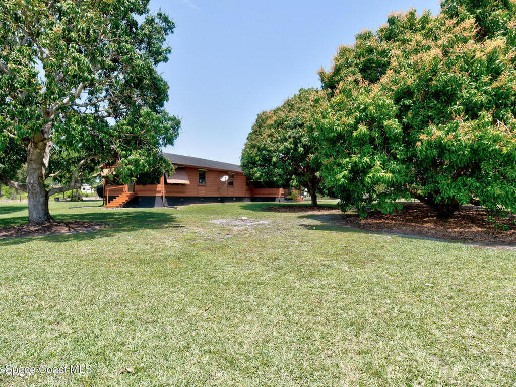 9556 Fleming Grant Road, Micco, FL 32976