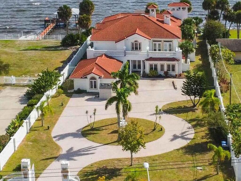 3415 S Washington Avenue, Titusville, FL 32780