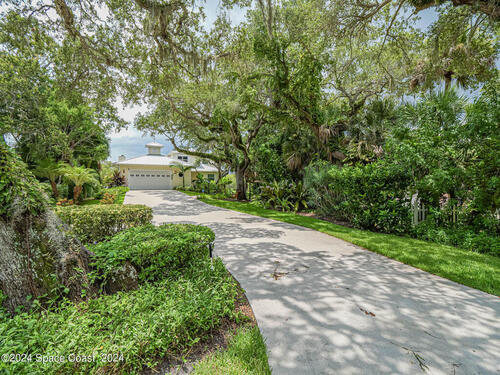 395 Live Oak Drive, Vero Beach, FL 32963