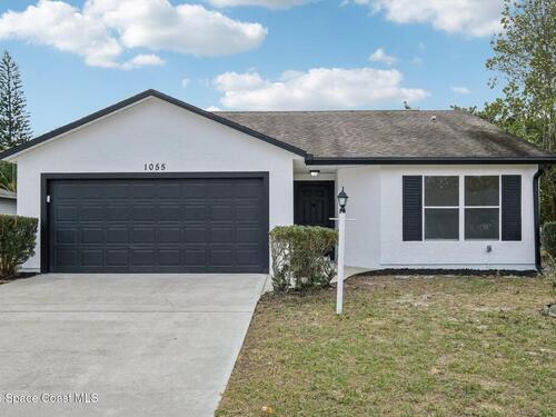 1055 9th Square, Vero Beach, FL 32960