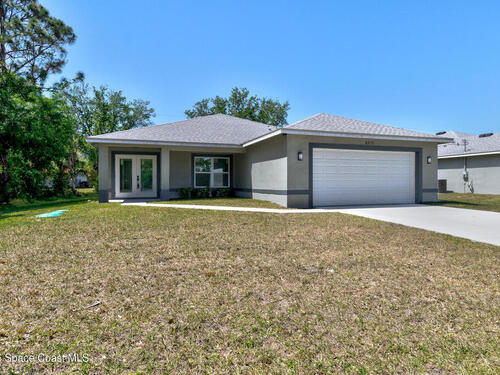 8575 100th Avenue, Vero Beach, FL 32967