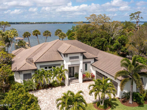 3869 S Tropical Trail, Merritt Island, FL 32952