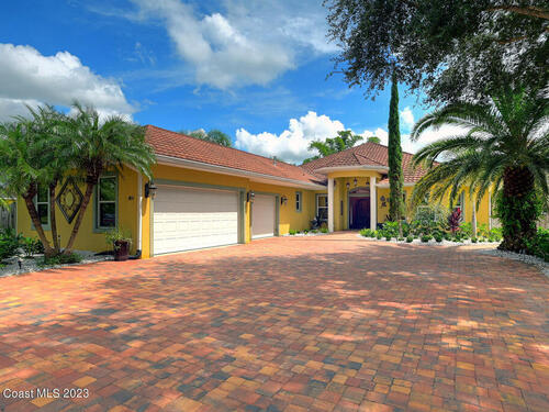 8666 95th Avenue, Vero Beach, FL 32967