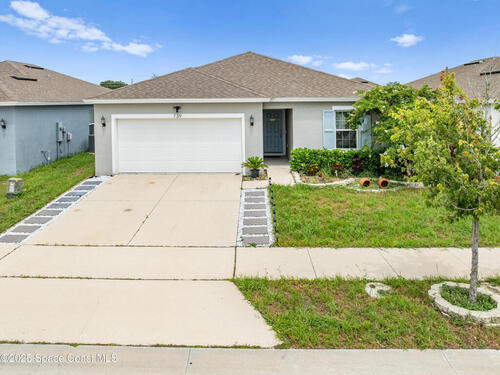 739 Jefferson Street, Davenport, FL 33837
