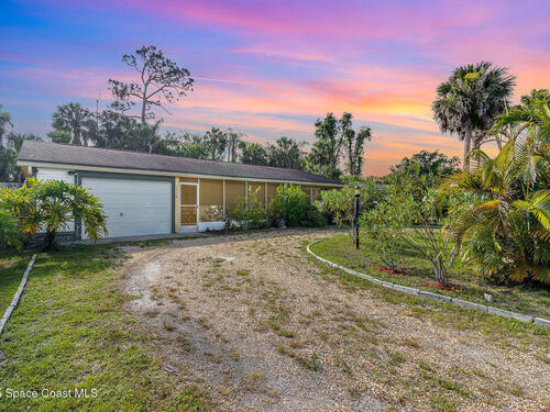 1326 44th Avenue, Vero Beach, FL 32966