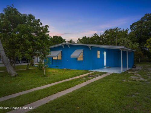 2107 Golfview Court, Ft. Pierce, FL 34950