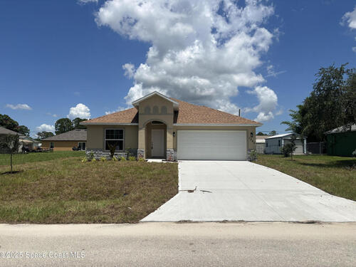 1343 Danforth Street, Palm Bay, FL 32908