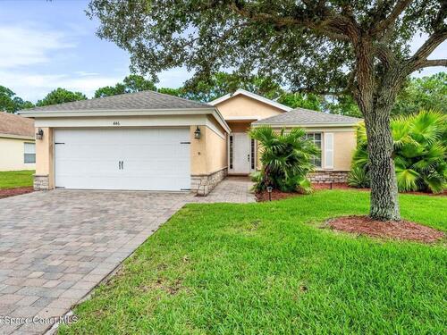 446 Lexington Avenue, Vero Beach, FL 32962