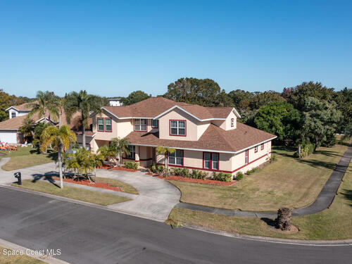 809 Champions Drive, Palm Bay, FL 32905
