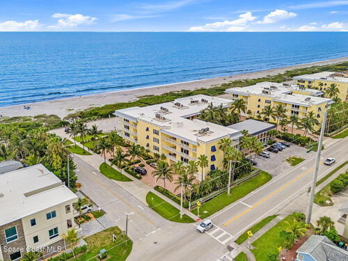 1 Eighth Avenue, Indialantic, FL 32903