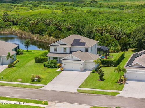 8306 Laguna Circle, Micco, FL 32976