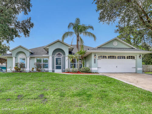 564 Hammond Street, Palm Bay, FL 32908