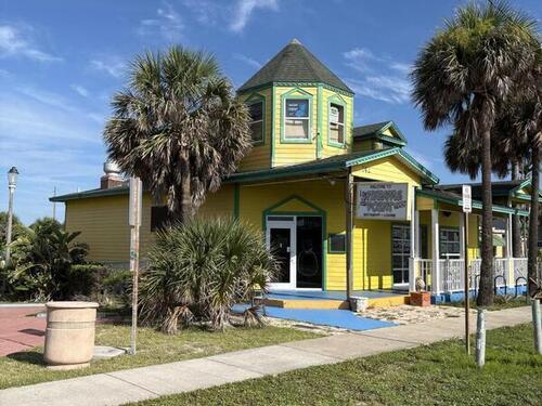 142 N Atlantic Avenue, Cocoa Beach, FL 32931