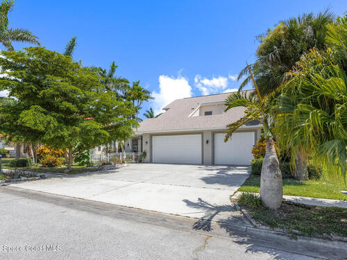 805 W Central Boulevard, Cape Canaveral, FL 32920