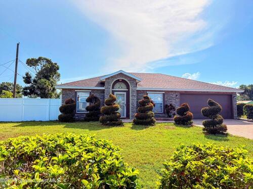 2075 4th Avenue, Vero Beach, FL 32962