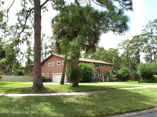 8001 Sugar Pine Drive, Melbourne, FL 32904