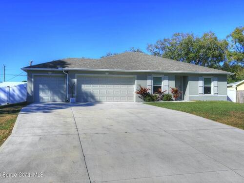 938 Clearmont Street, Sebastian, FL 32958